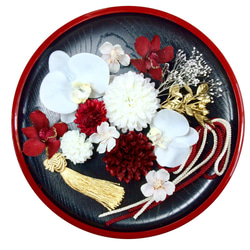 白無垢 黒引き にも 胡蝶蘭 と 贅沢お花髪飾り 選べる タッセル と 組紐  桜 着物 結婚式 成人式 1枚目の画像