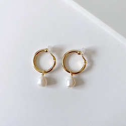 淡水真珠：baroque pearl hoop earring 1枚目の画像
