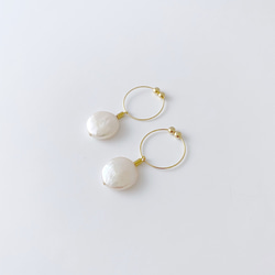 淡水真珠：coin pearl hoop earring 4枚目の画像