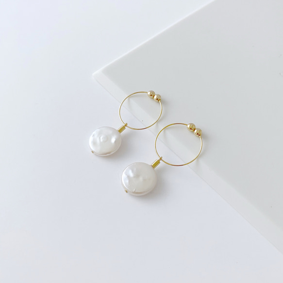 淡水真珠：coin pearl hoop earring 1枚目の画像