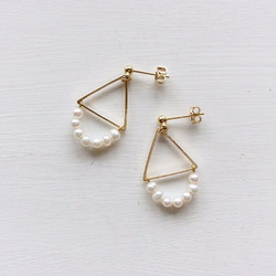 ＜Creema限定ポイントキャンペーン中＞淡水真珠：pearl×triangle pierce 2枚目の画像