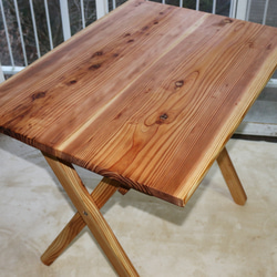 93cm✕40cm高さ70cm　頑丈杉無垢板のシンプルな折りたたみテーブル机 6枚目の画像