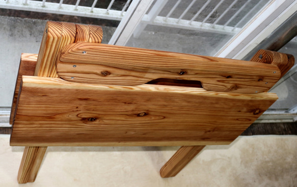 93cm✕40cm高さ70cm　頑丈杉無垢板のシンプルな折りたたみテーブル机 7枚目の画像