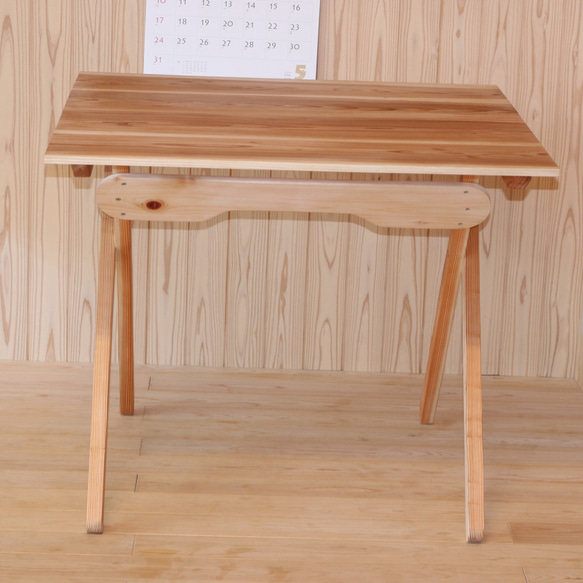 奥行き85cm幅65cm高さ70cm☆杉無垢板のシンプルな折りたたみテーブル机 