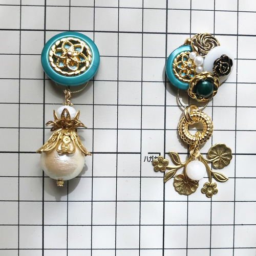 ヴィンテージボタン ピアス/イヤリング 2way大ぶり Green×White×Gold
