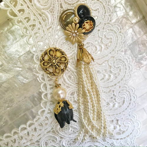 ヴィンテージボタン ピアス/イヤリング 2way大ぶり Khaki×Black×Gold