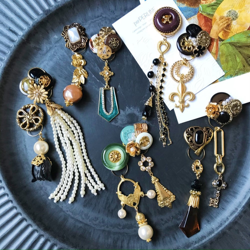 ヴィンテージボタン ピアス/イヤリング 2way大ぶり Khaki×Black×Gold