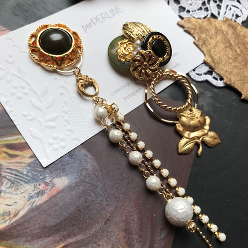 ヴィンテージボタン ピアス/イヤリング 2way大ぶり Khaki×Gold×Black