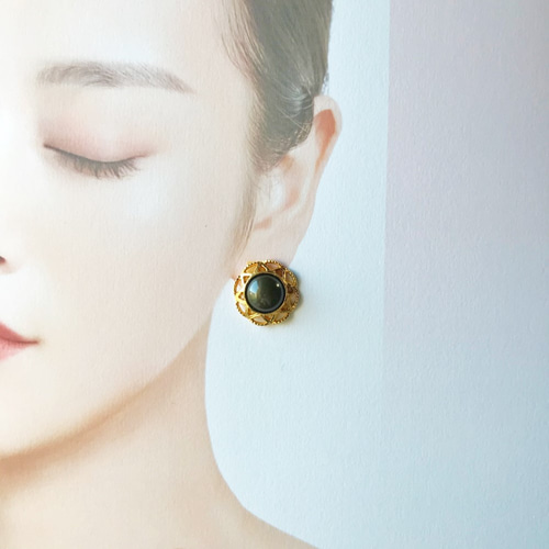 ヴィンテージボタン ピアス/イヤリング 2way大ぶり Khaki×Gold×Black