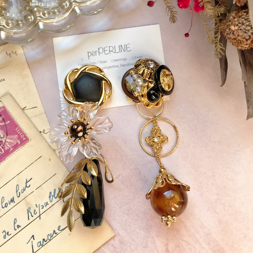 ヴィンテージボタン ピアス/イヤリング 2way大ぶり Brown×Black×Gold