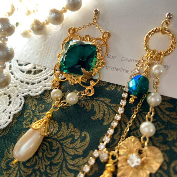 ヴィンテージパーツ チタンピアス/イヤリング  大ぶり Green×Gold×Pearl 2枚目の画像