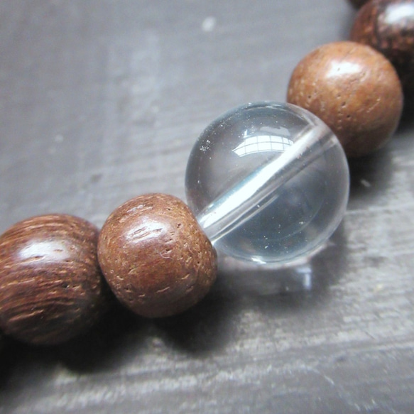 8ミリ玉　水晶ｘ沈香ブレスレット　数珠　天然石　 3枚目の画像