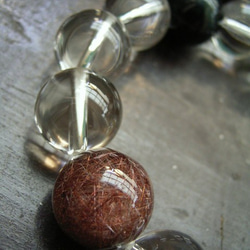 14ミリ玉ブロンズルチルクォーツｘ水晶ｘ３色タイガーアイブレスレット　天然石 2枚目の画像