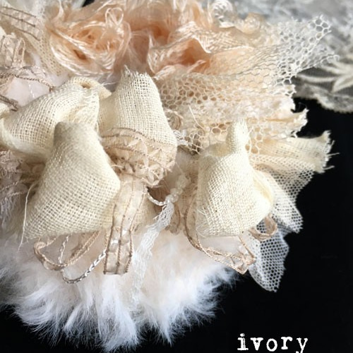 No1670アンティーク調　布装飾品まとめて4点　クッション　レース布　送料無料 No1670アンティーク調 布装飾品まとめて4点 クッション レース布 送料