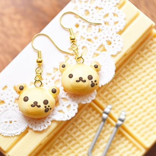 ぷっくりラテアートくまちゃんパン ピアス/イヤリング【個別発送