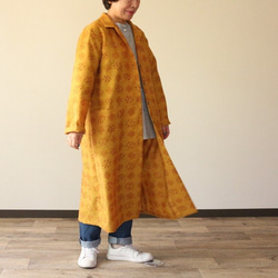 着物リメイク　琉球波柄山吹色オープンカラーコート 1枚目の画像