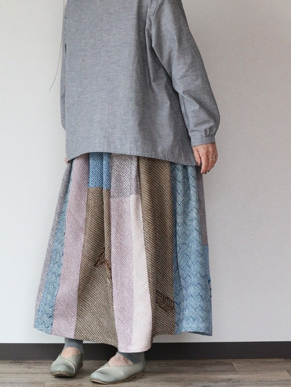 着物リメイク　青茶合せしぼりギャザースカート 4枚目の画像