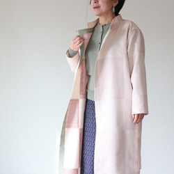 着物リメイク　さくら市松紬と若草合せスタンドカラーラップコート 4枚目の画像