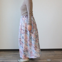着物リメイク　虹色しぼりギャザースカート 4枚目の画像