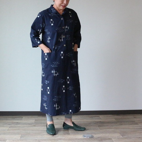 高品質の激安 着物リメイク ワンピース 琉球絣柄木綿オープンカラーワンピース 着物・浴衣