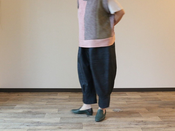 着物リメイク　亀甲大島紬バルーンパンツ 3枚目の画像
