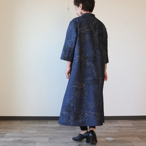 着物リメイク 屋敷林風景柄大島紬スタンドカラーAラインワンピース