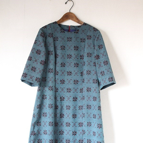 着物リメイク 青藤紬の花柄ワンピース ワンピース ウサギ洋裁店 通販