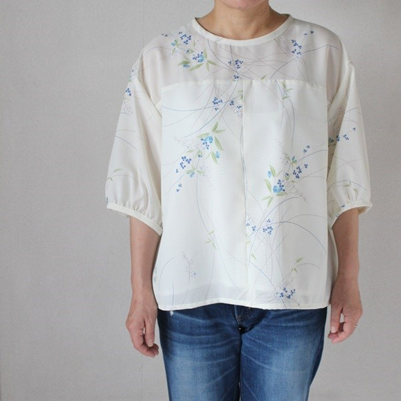 着物リメイク　夏草絽のパフ袖ブラウス　２Ｌ 1枚目の画像