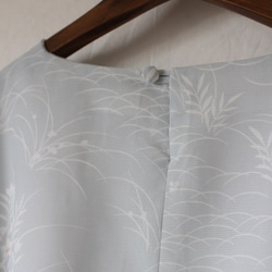 着物リメイク　桔梗絽のフリル袖ブラウス 8枚目の画像