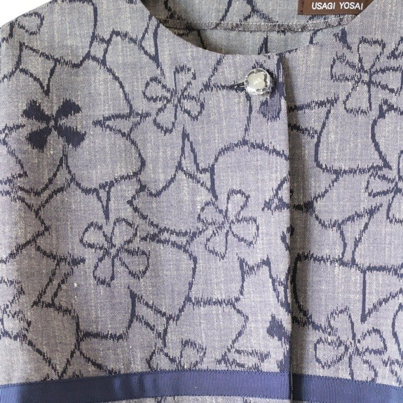着物リメイク　敷き詰め花のドルマン袖ボレロ 8枚目の画像