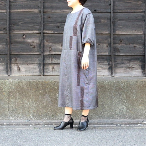 着物リメイク スクエア抽象柄大島紬タックポケットワンピース