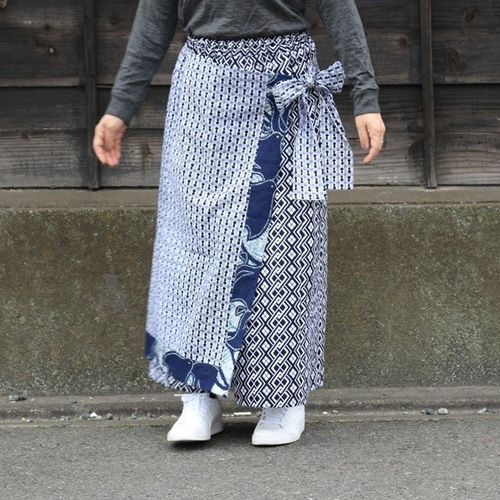 浴衣　反物　リメイク　セットアップ　トップス　パンツ 浴衣リメイクセットアップ/ブラウス&ワイドパンツ・紺地に白花