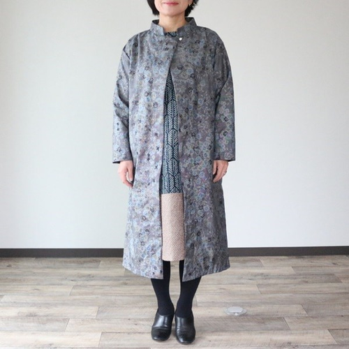 着物リメイク 茶屋辻大島紬ラップコート ワンピース ウサギ洋裁