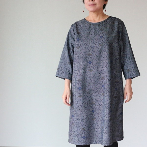 着物リメイク　大島紬リメイク　菱文様　美品　豪華ギャザー　ワンピース＆リボン＆ 着物リメイク 大島紬リメイク 菱文様 美品 豪華ギャザー