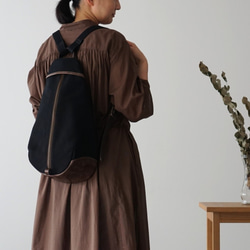 みっく♪(๑ᴖ◡ᴖ๑)♪　しずく型リュック(L)　ハンドメイド 大人可愛いしずく型リュック /ブラック/防水撥水【リニューアル