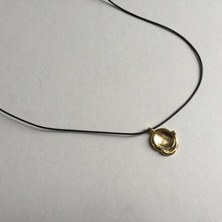 é-uzu necklace 革紐 black 2枚目の画像