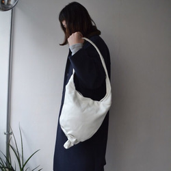 nejiri shoulder bag. 1枚目の画像