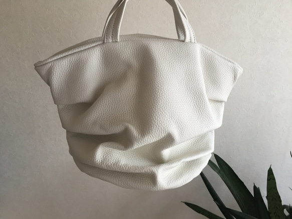 siwa marche bag mini. White 1枚目の画像