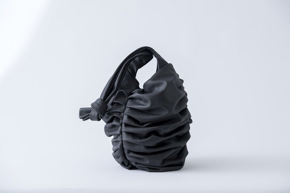 SIWA : shoulder bag-L.black 2枚目の画像