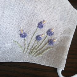 お洒落な刺繍マスク　ベルギーリネン　（レースラベンダー) 4枚目の画像