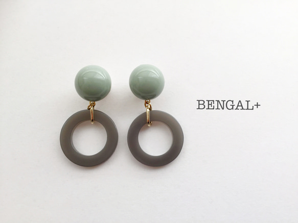 【K14gf】BENGAL+ summerミルキーカラーのアクリルビジュー☆14kgfピアスまたはイヤリングも可 1枚目の画像