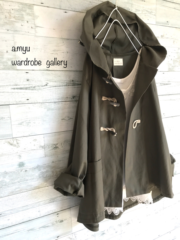 a.myuオリーブカーキ色 フードダッフルコート cotton コート a