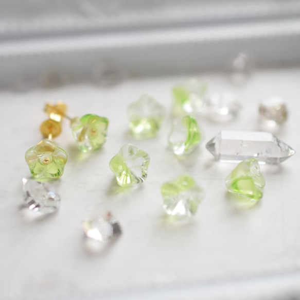 硝子のお花 -Peridot- ピアス/ノンホールピアス 5枚目の画像