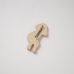 pottery brooch - ruru animal 第3張的照片