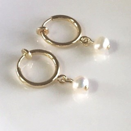 再販）淡水パールフープイヤリング イヤリング・ノンホールピアス 