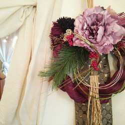 お玄関にお花を♪プレミアムお飾り　縦45㎝ 紅紫 1枚目の画像