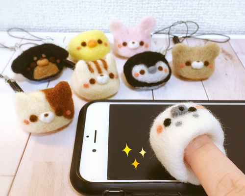 受注＊動物スリッパの携帯クリーナー☆羊毛フェルト 携帯ストラップ