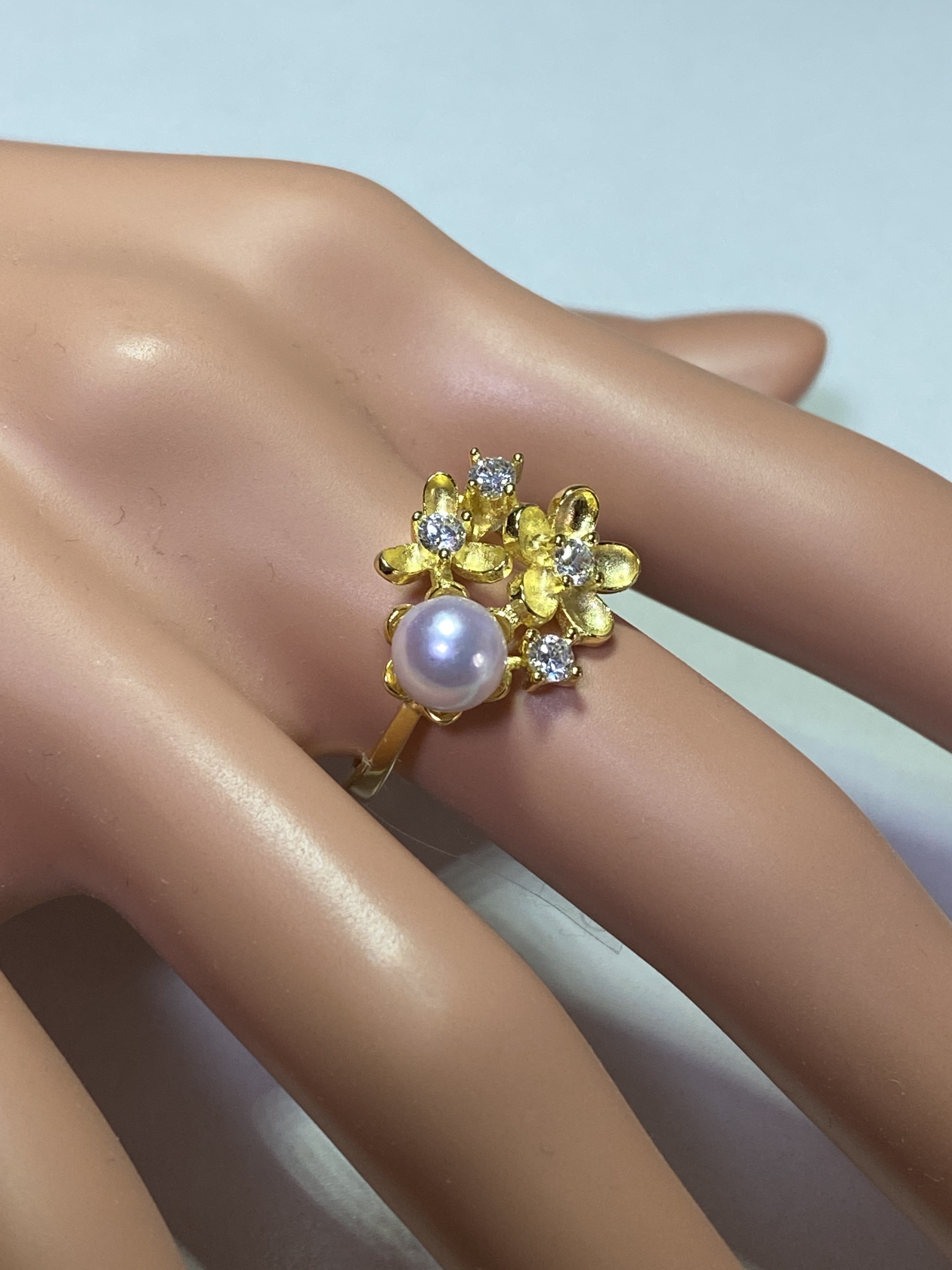 あこや本真珠のフラワーモチーフリング