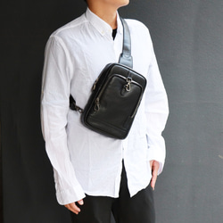 本革 (牛革) ボディーバッグ 斜め掛け メンズバッグ Leather Body bag (ブラック) 10枚目の画像