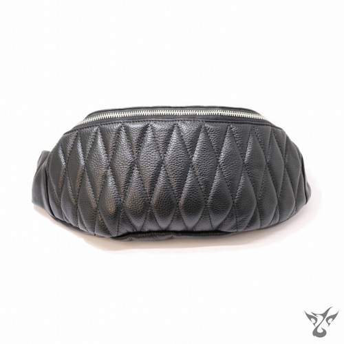 本革 (牛革) レザー キルティング ボディバッグ 斜め掛けワン